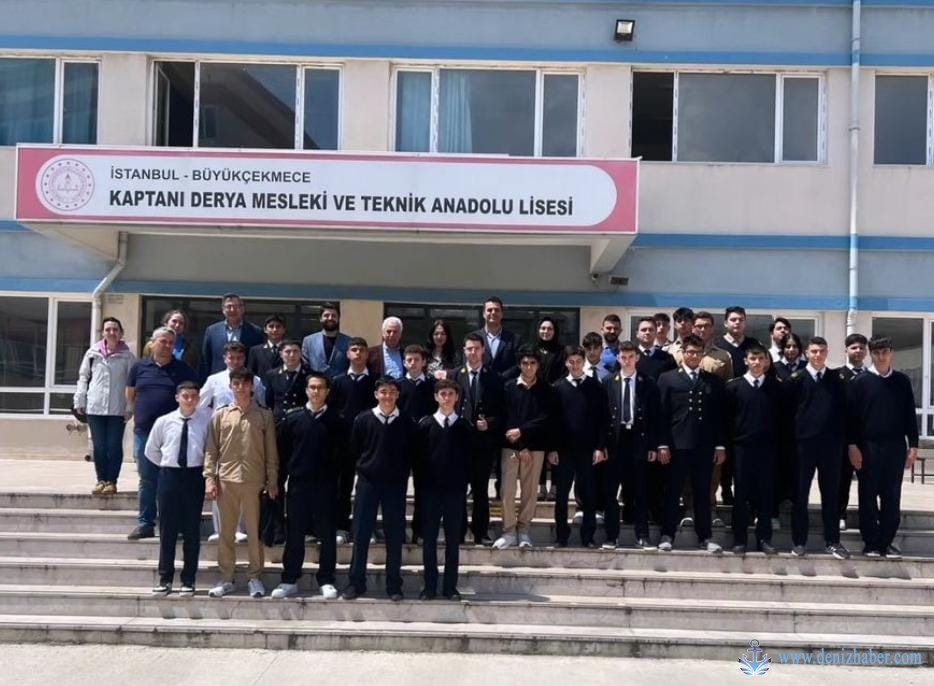 Alkoç Denizcilik, denizcilik öğrencilerinin yanında