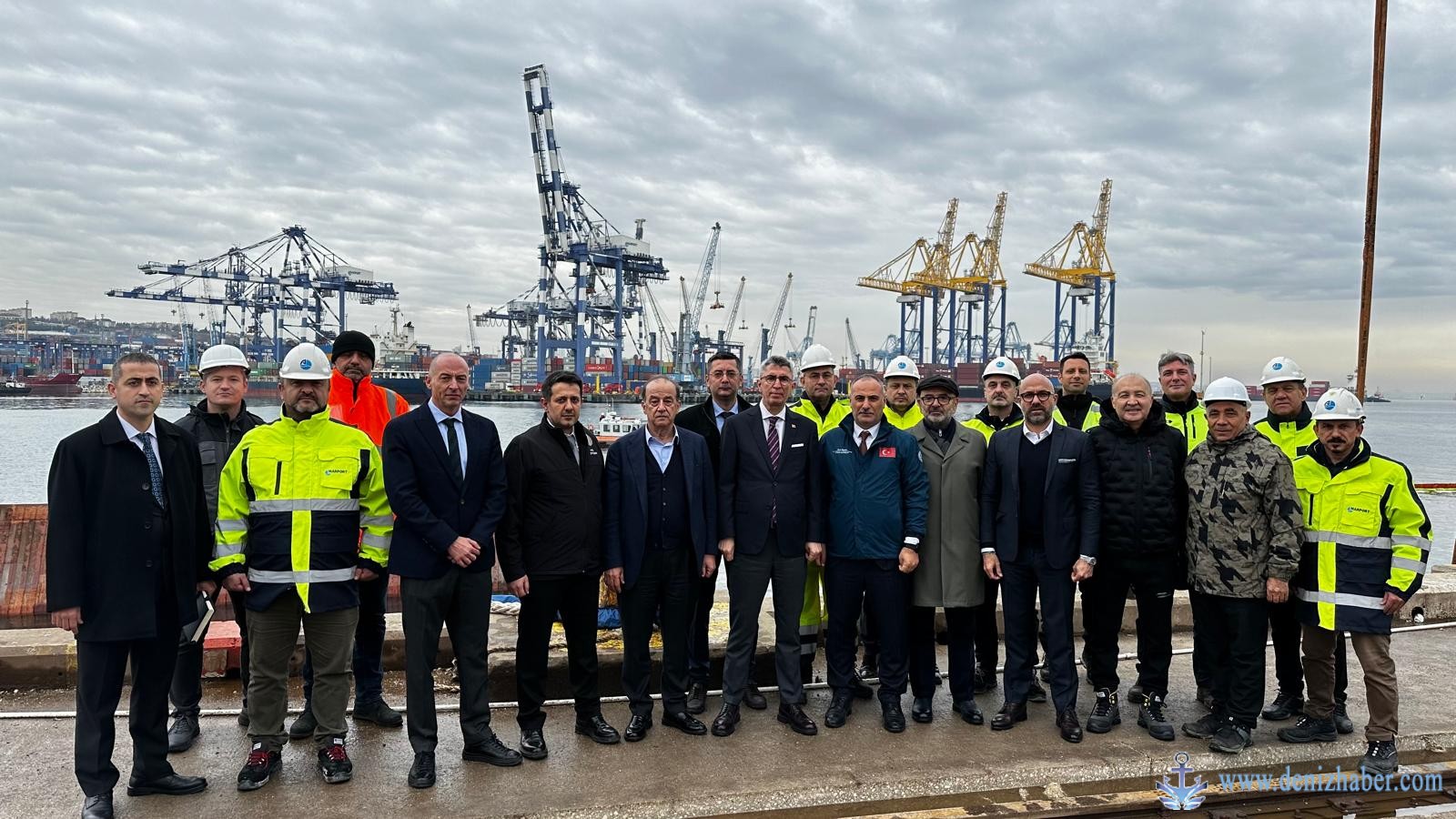 Marport Limanında, AMNAH gemisinin durumu yerinde incelendi