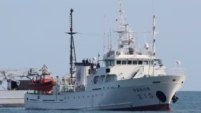 Kore’de Hibrit Balıkçı Gemisi Maliyet ve Davalarla Askıda