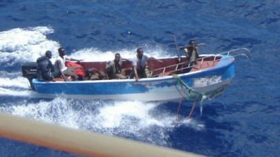 Somali korsanları denize geri dönüyor!