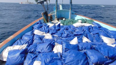 Umman kıyılarında 2,3 ton uyuşturucu yakalandı