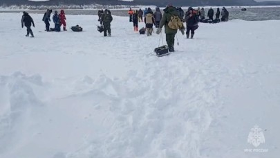 Rusya, Pasifik’te mahsur kalan 139 balıkçıyı kurtardı!