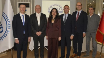 İzmir Deniz Nakliyecileri Derneği Genel Kurulu Gerçekleşti