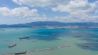 Cebelitarık Demirleme Sahasında İki Gemi Çarpıştı