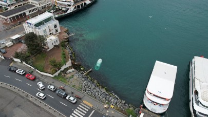 Harem'de balıkçı teknesi battı!