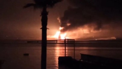 İsrail, Lazkiye Limanı'na hava saldırıları düzenledi