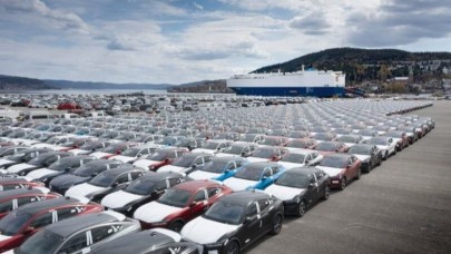 ABD’den Yabancı Üretim Otomobillere %25 Gümrük Vergisi