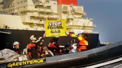 Greenpeace, Belçika’da Fosil Gaz Karşıtı Protesto Düzenledi