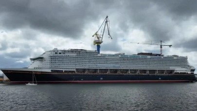 Disney’nin En Büyük Yolcu Gemisi Denize İndirildi