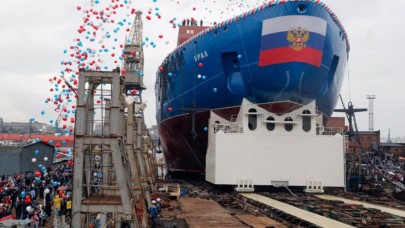 Putin'den yeni talimatlar: Nükleer buzkıran gemileri inşa edilecek