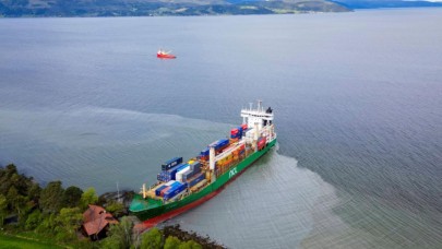 Dev gemi uykudayken evine girdi