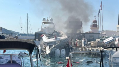 Bodrum’da marinada akaryakıt alan yatta patlama: İki yaralı