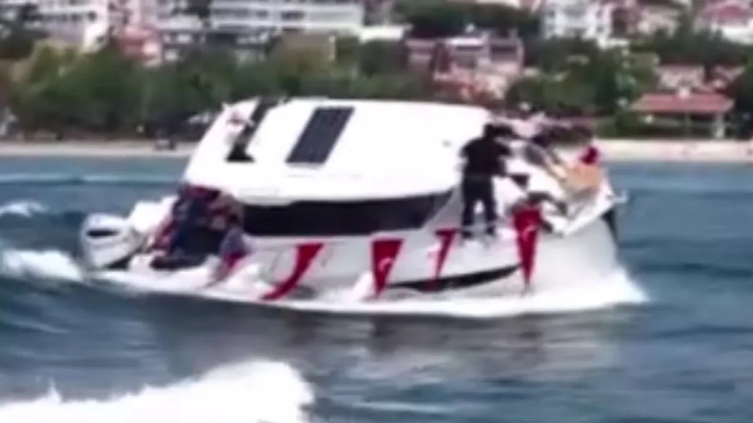 Silivri’de Tekne Yan Yattı, Gazeteciler Ölümden Döndü!