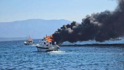 Dalyan Marina’da lüks motor yat alev alev yandı