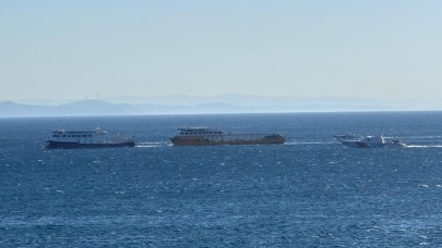 Feribotta yangın: 207 kişi ve 70 araç tahliye edildi