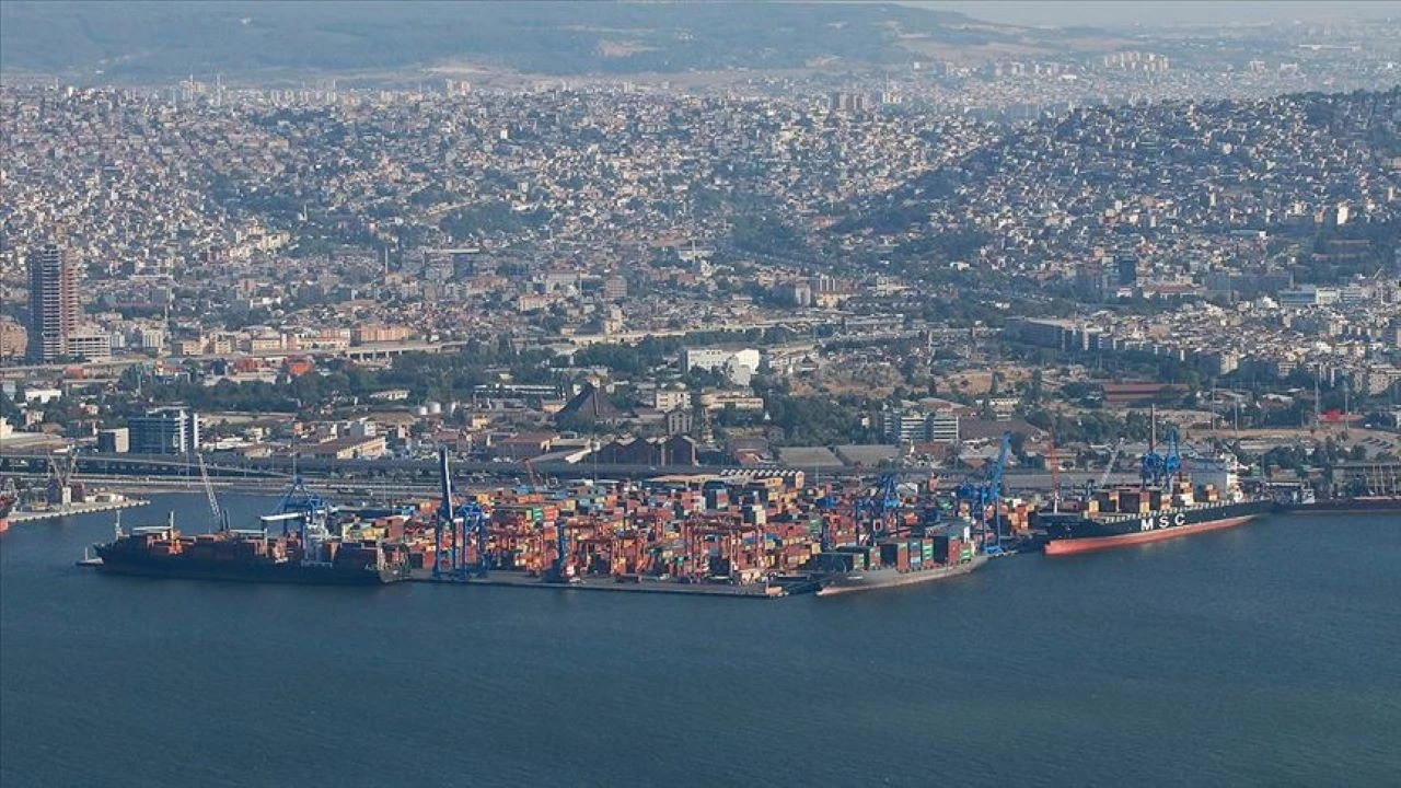 İzmir Limanı’nda kan kaybı: Dijitalleşme şart