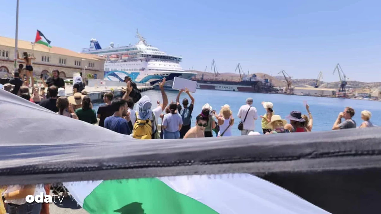 Syros Adası’nda İsrailli turistlere protesto engeli
