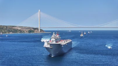 Savarona ve TCG Anadolu dahil 9 gemi Boğaz’dan geçti