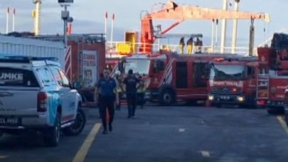 Haydarpaşa Limanı'nda gemi yangını