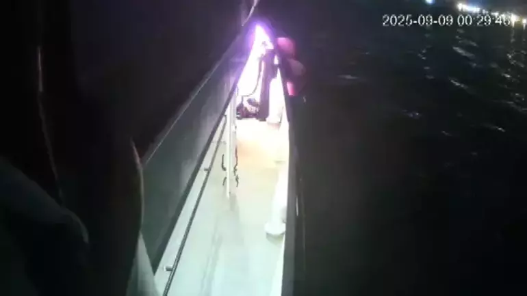 Sumud Filosu&#039;na dronlu saldırı, gemi alev aldı!