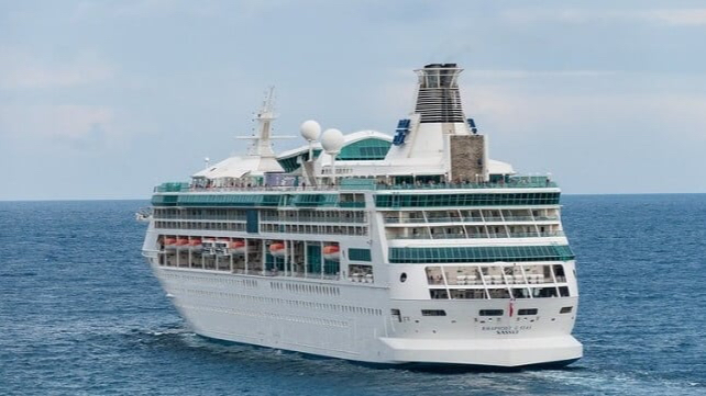 Kumar Borcundan Kaçan Yolcu Gemiden Denize Atladı