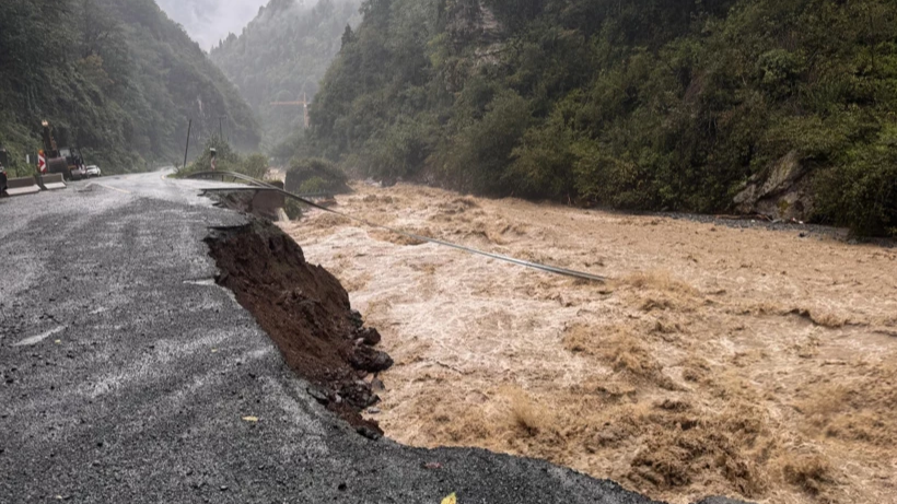 161 kilogram yağış düştü, dereler taştı, heyelan yaşandı!