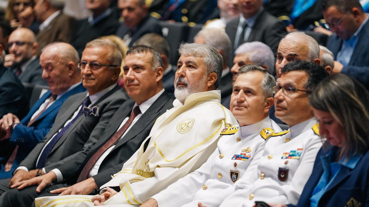 Piri Reis Üniversitesi 2025-2026 yılına törenle başladı