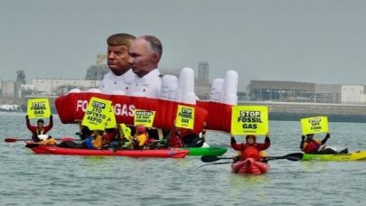 Greenpeace, Zeebrugge LNG terminalini ablukaya aldı