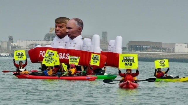 Greenpeace, Zeebrugge LNG terminalini ablukaya aldı