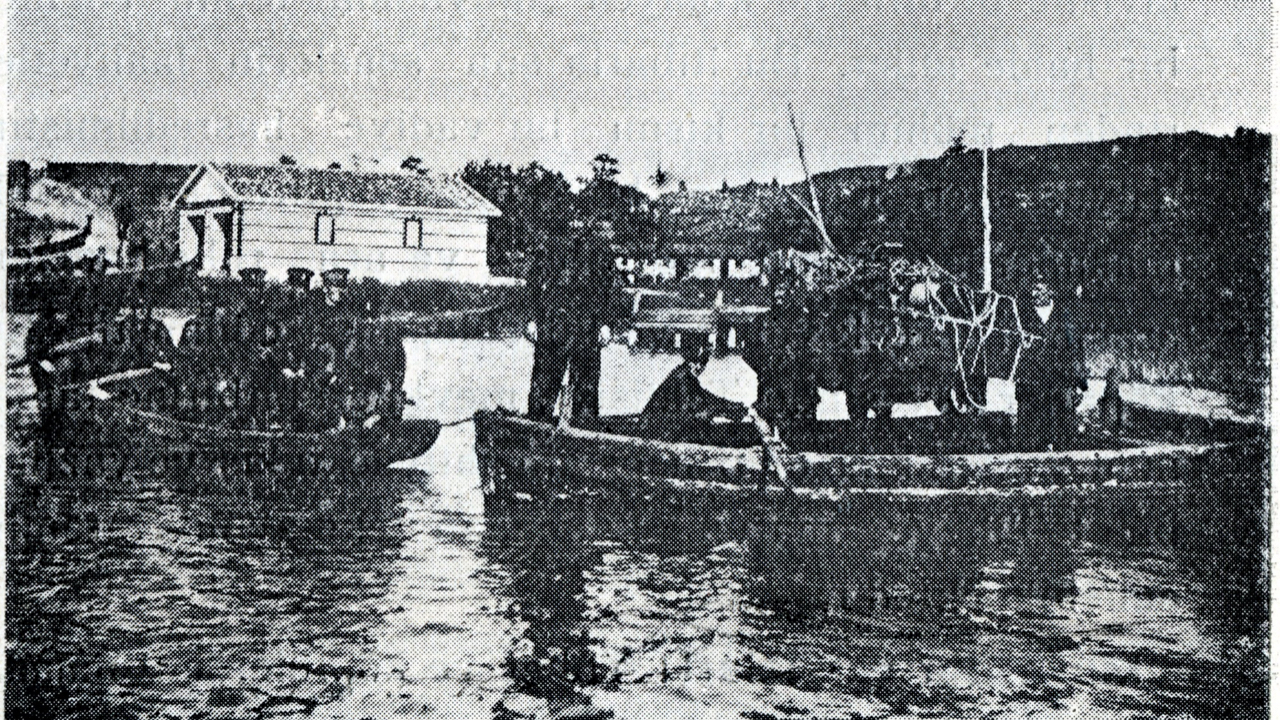 İSTANBUL LİMANINDAKİ SİS DÜDÜKLERİ VE TAHLİSİYE İSTASYONLARI