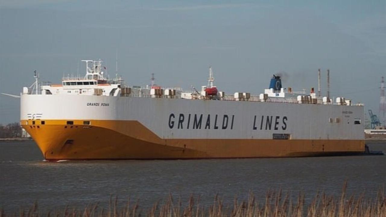 Manş Denizi’nde araç taşıyıcı Grande Roma’da yangın alarmı