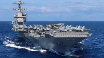 Dünyanın en büyük uçak gemisi Venezuela açıklarına ulaştı