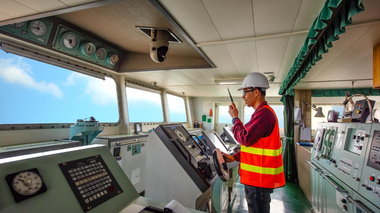 Gemlik'te ikinci kez yapılan ihaleyi Navis Kılavuzluk aldı