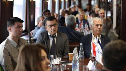 İzmir Körfezi’nde Kirlilik ve Çözüm Önerileri Masaya Yatırıldı