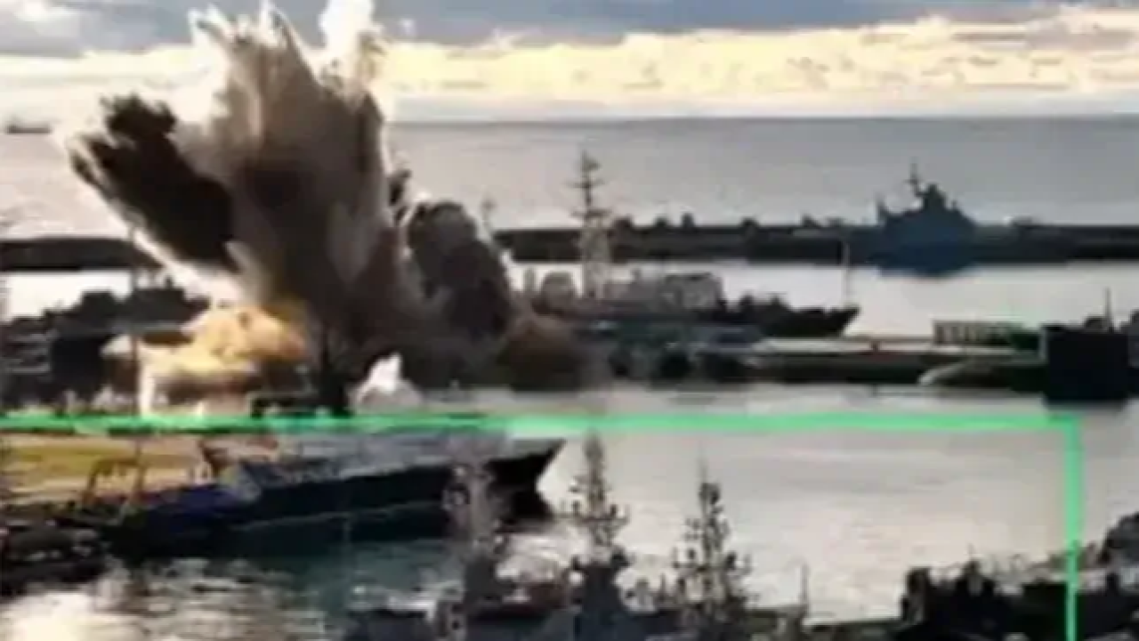 Uydu görüntüleri, Ukrayna insansız hava aracının iskeleye çarptığını gösteriyor