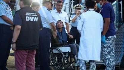 Filipinler’de 359 kişiyi taşıyan feribot battı!