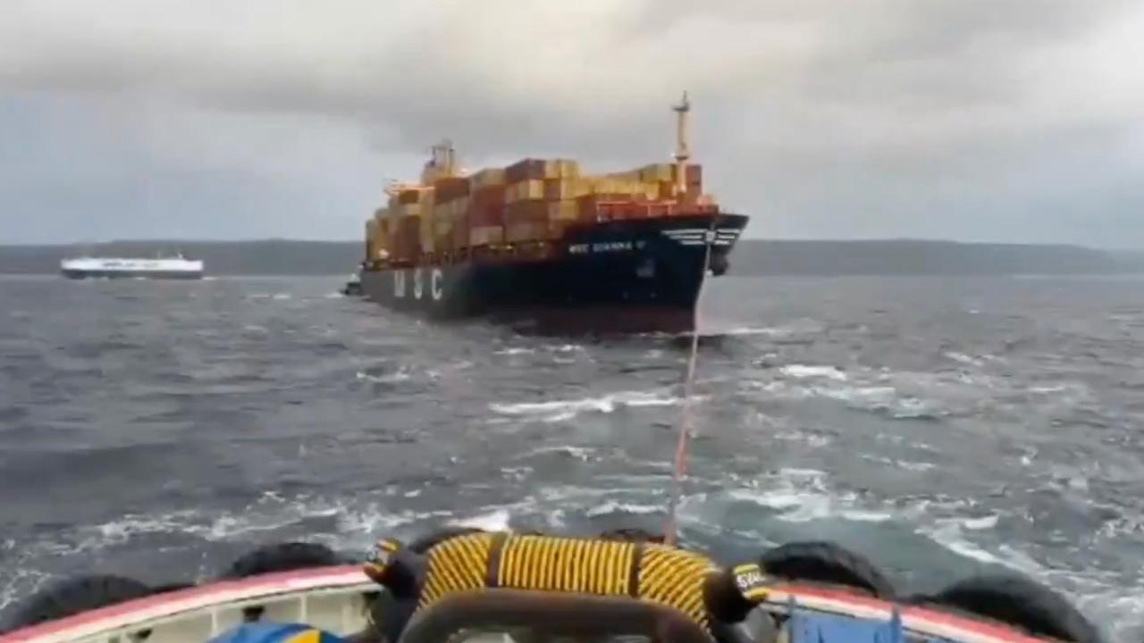 MSC GIANNA III Çanakkale Boğazında makine arızası yaşadı