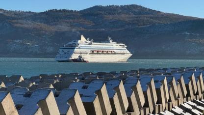 Şiddetli rüzgar yolcu gemisini Amasra'ya sokmadı