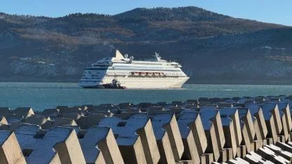 Şiddetli rüzgar yolcu gemisini Amasra'ya sokmadı