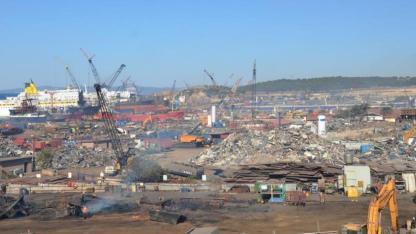 Aliağa Gemi Söküm Bölgesi'nde iş kazası: 1 işçi öldü