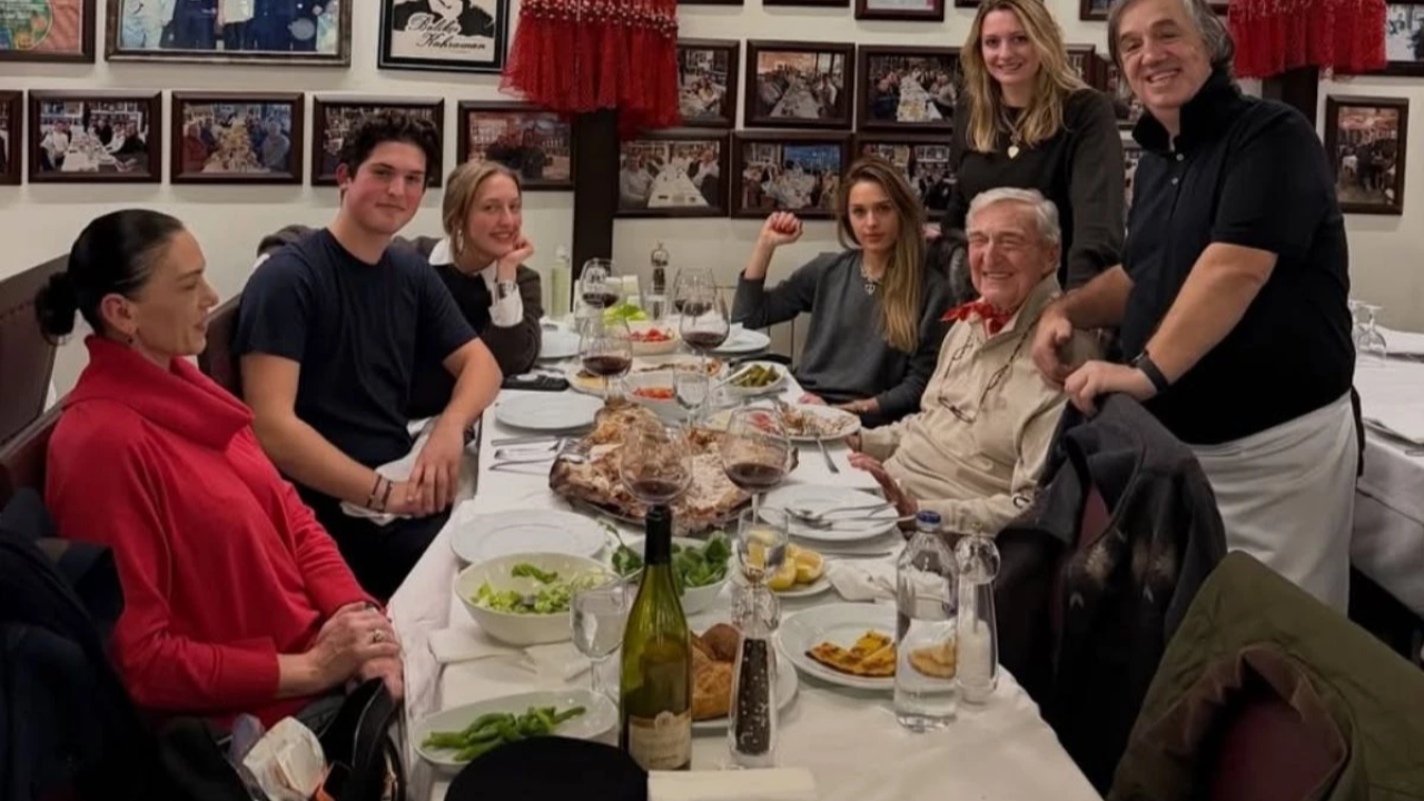 Rahmi Koç, torunlarıyla balık keyfi yaptı!