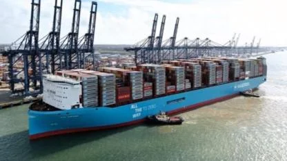 Maersk ve Hapag-Lloyd Kızıldeniz’e Donanma Eşliğinde Dönüyor