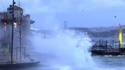 Marmara'da fırtına, Şehir Hatları Seferlerinde İptaller Başladı