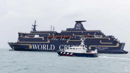 Singapur açıklarında kruvaziyer gemisinde yangın çıktı