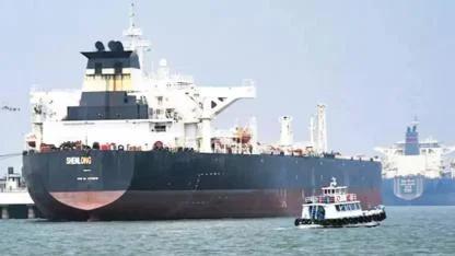 1900 gemi Hürmüz Boğazında mahsur durumda