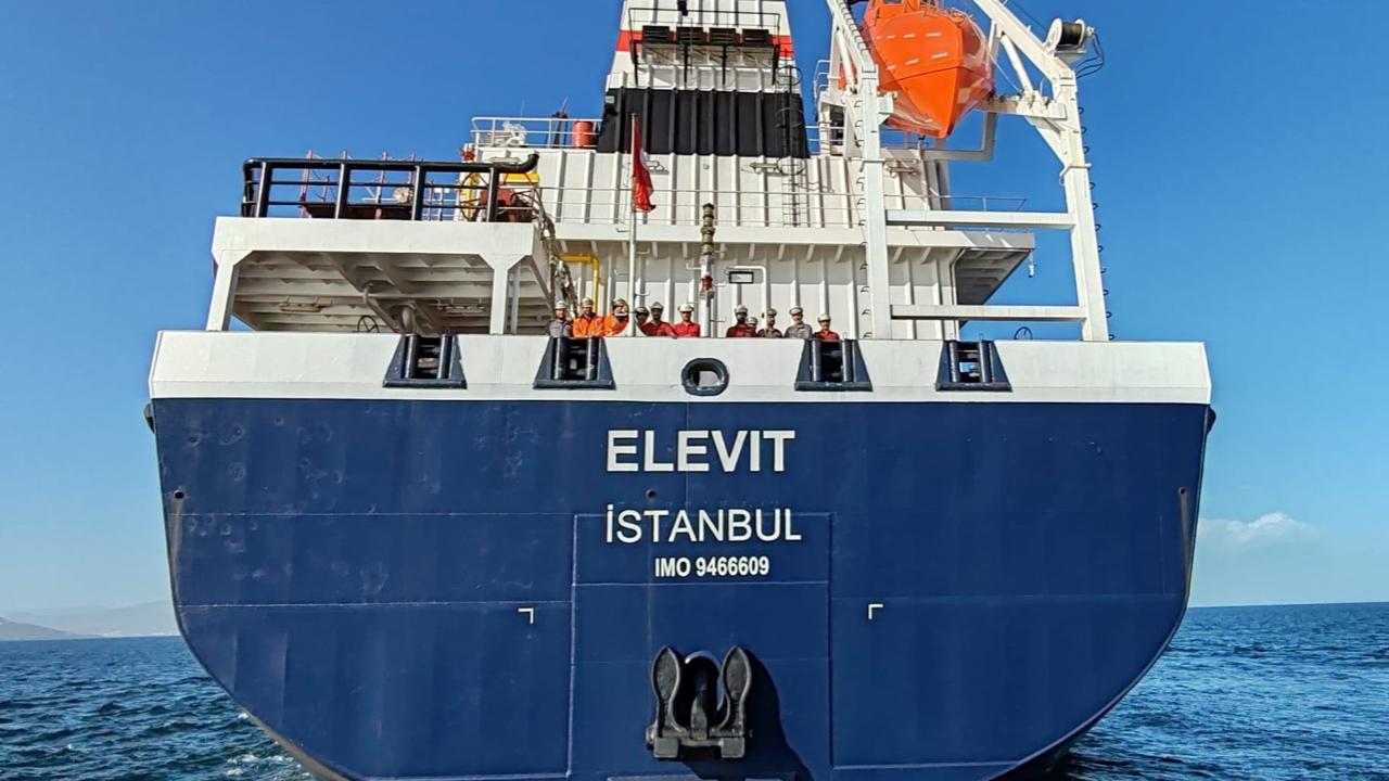 Beşiktaş Denizcilik’in Tankeri ELEVİT, Türk Bayrağı Çekti