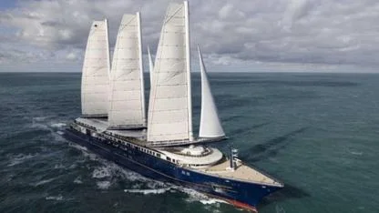 Dünyanın En Büyük Yelkenli Yolcu Gemisi Denemelerinde Yeni Bir Rekor Kırdı