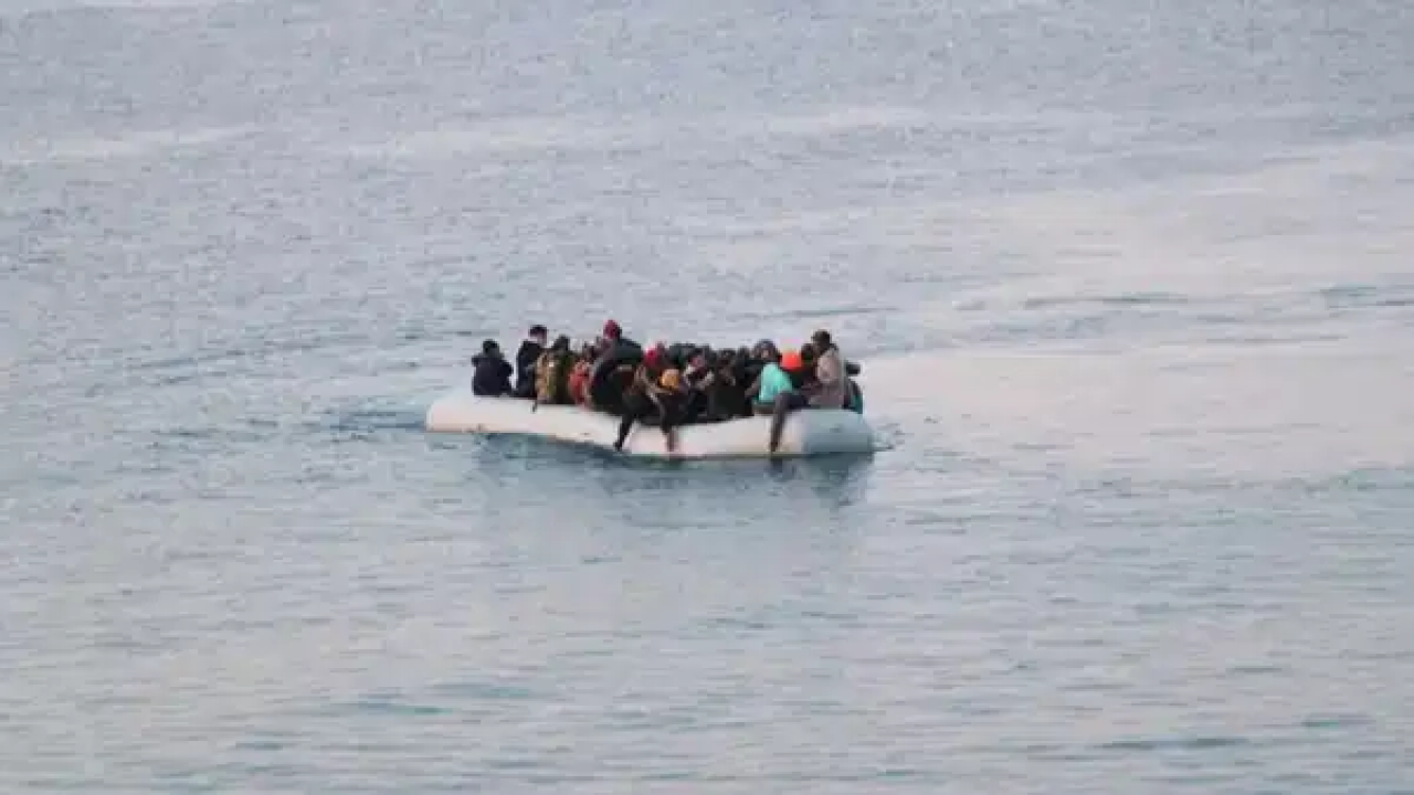 Finike açıklarında göçmen faciası; 14 kişi boğuldu