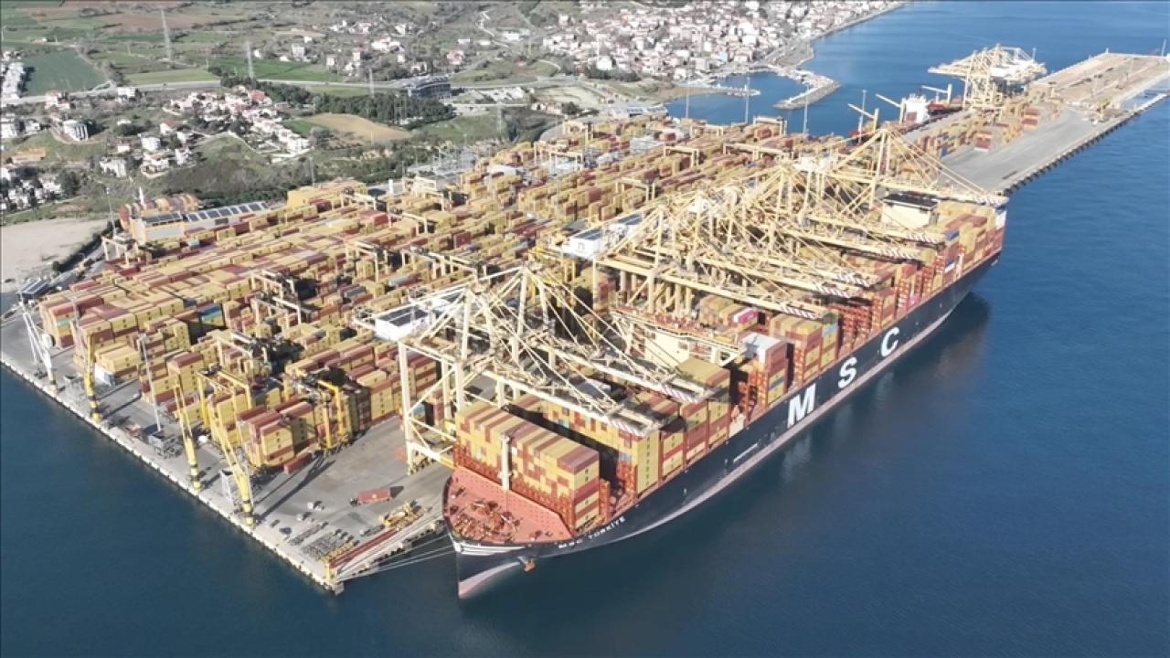 Gemi Elektrik Besleme Tesisi'yle Asyaport'ta 5 bin ton karbondioksit emisyonu önlendi