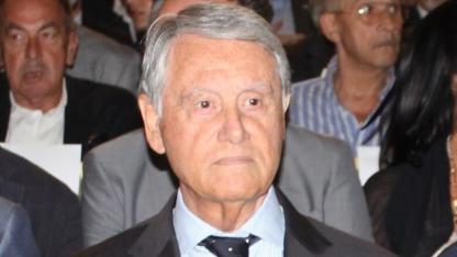 Aponte, İmparatorluğunu Çocuklarına Devretti